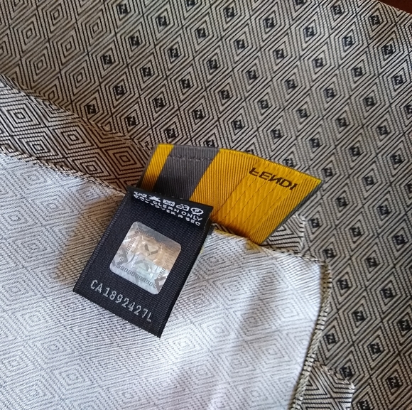 NWOT Fendi silk square scarf - Picture 3 of 9